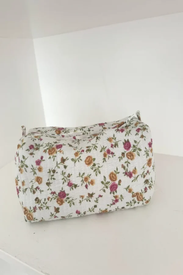 "Blossom" pouch