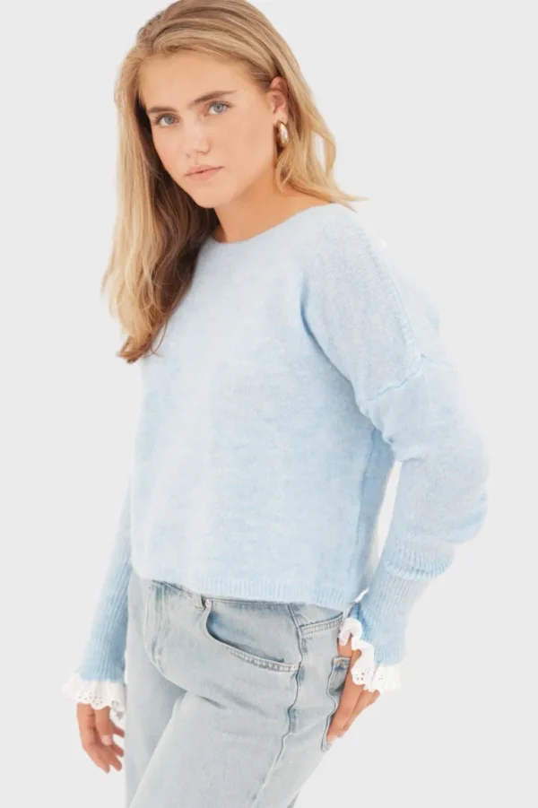 "Broderie" sweater light blue