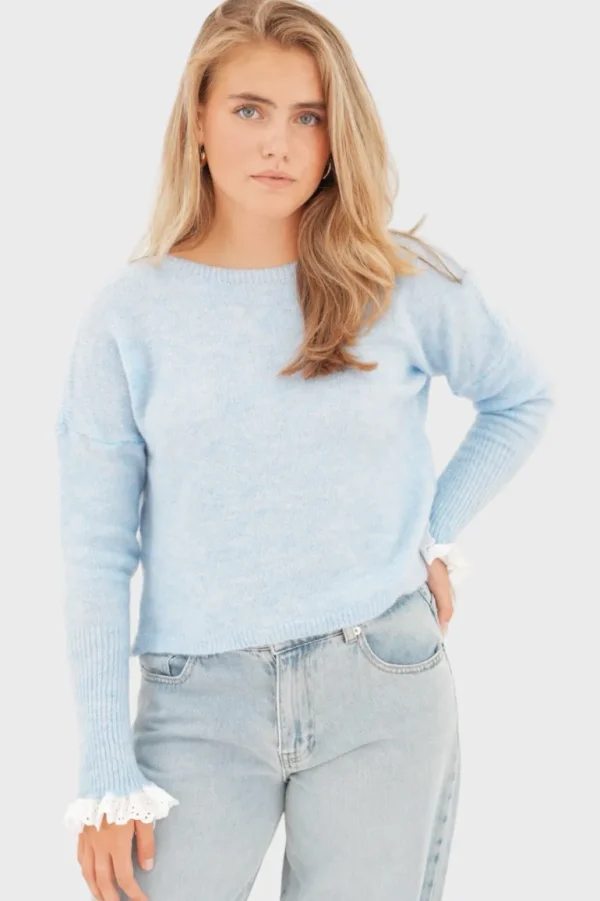 "Broderie" sweater light blue