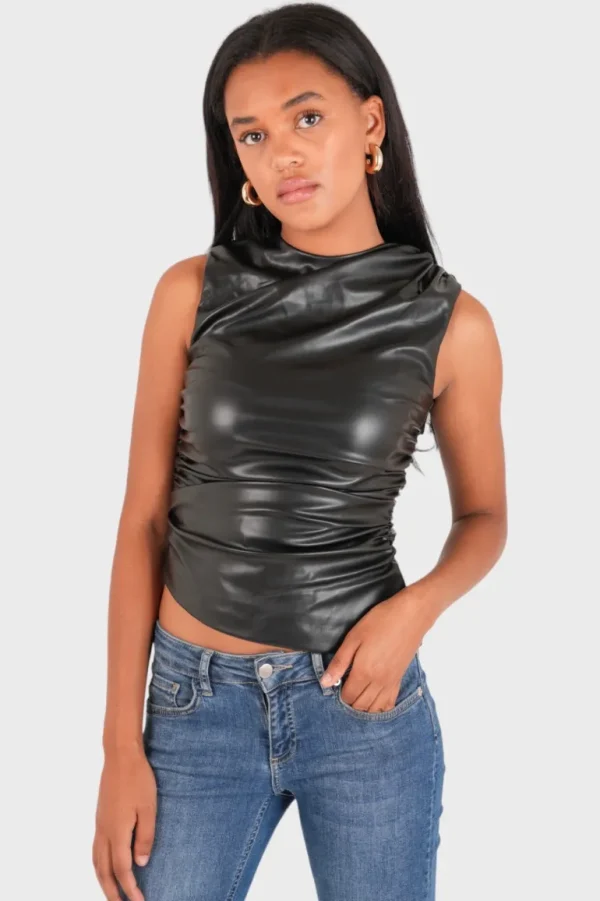 "Classy" leather top black