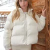 "Cozy" puffer white