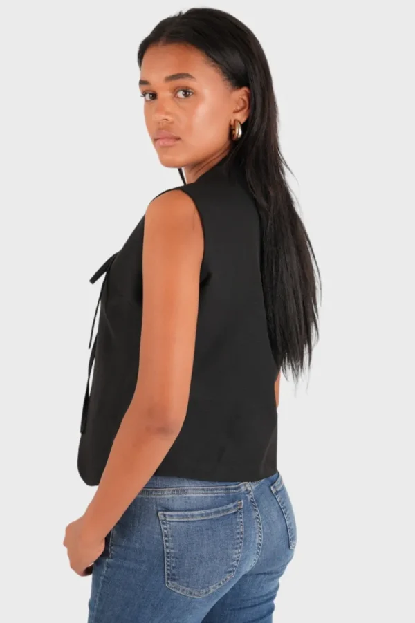 "Elle" top black