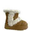 "Furry" boots camel