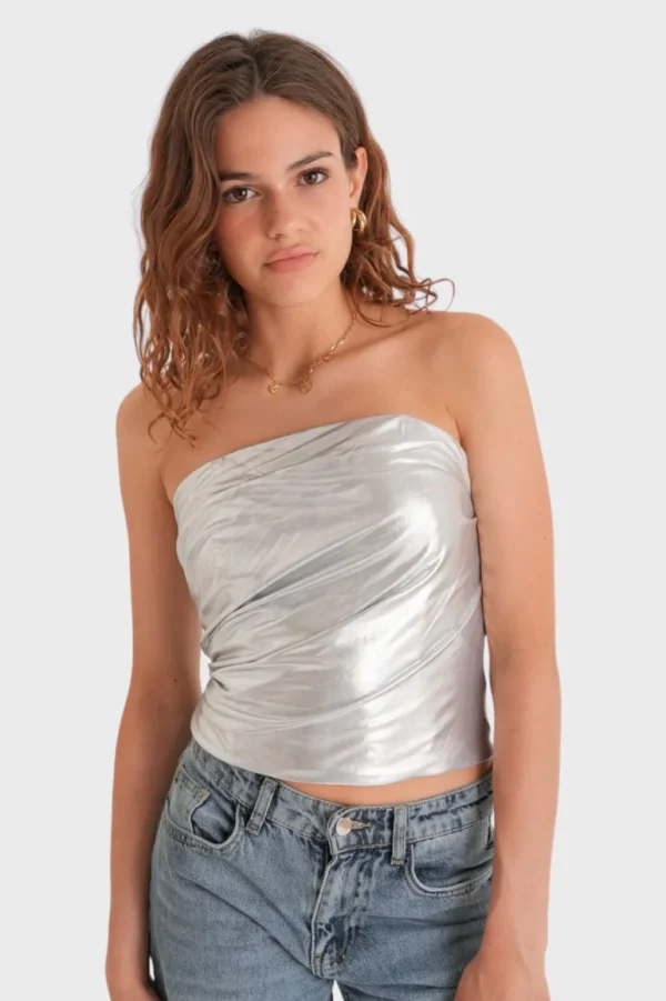 "Glow" top silver