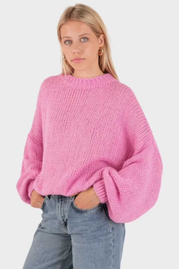 "Keep me warm" sweater pink